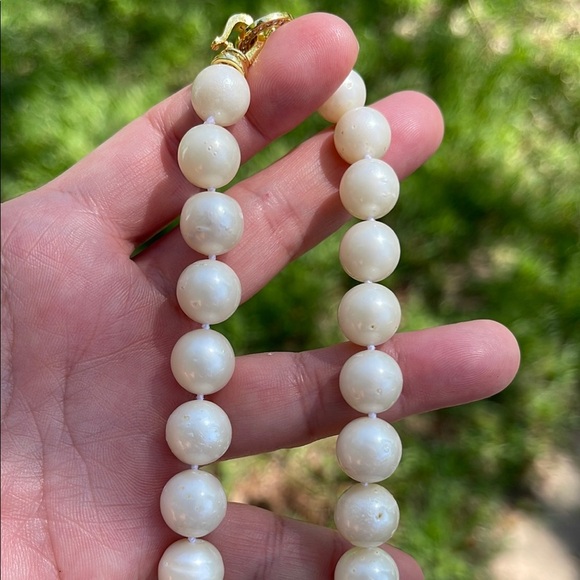 Elegant Genuine South Sea Pearl Necklace 10-13.3mm Hand-knotted - Picture 9 of 13